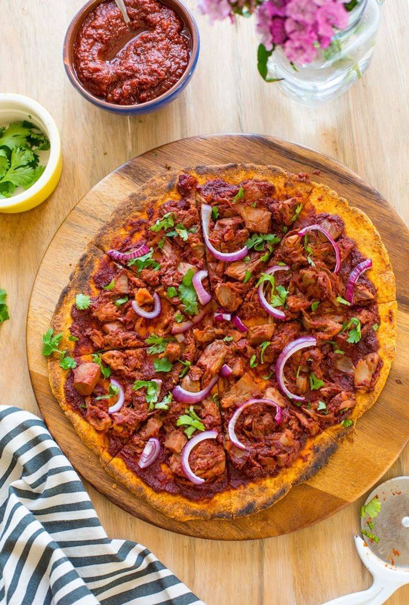 BBQ Jackfruit Pizza