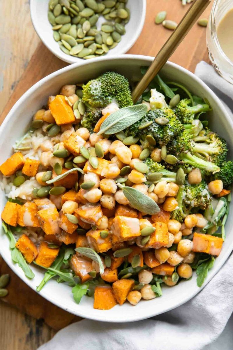 Broccoli and Quinoa Grain Bowls