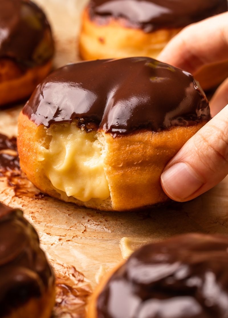 Pudding-stuffed Donuts