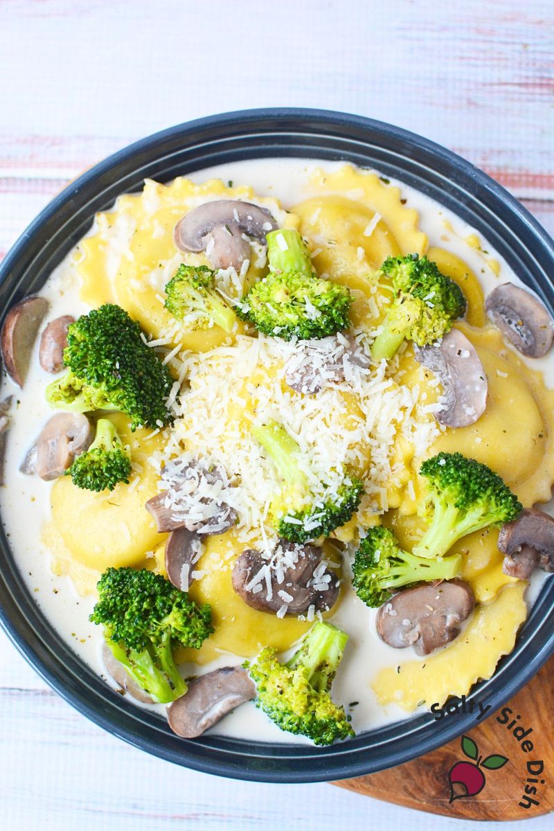 Ravioli With Garlic Mushrooms