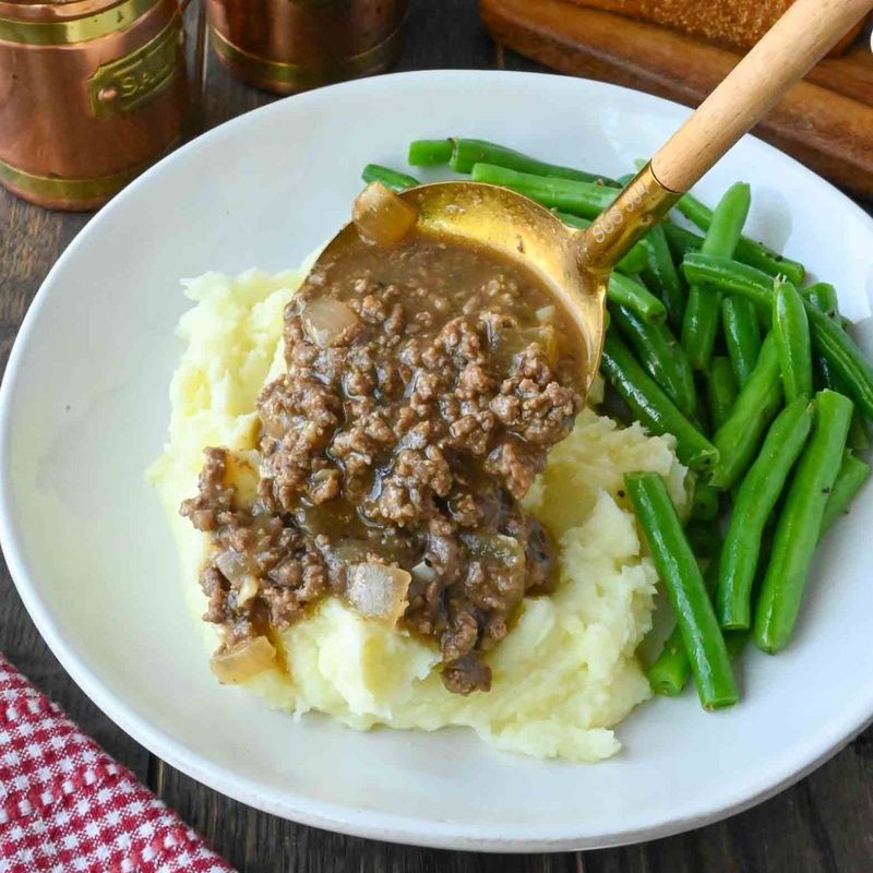 Ground Beef and Gravy Over Mashed Potatoes