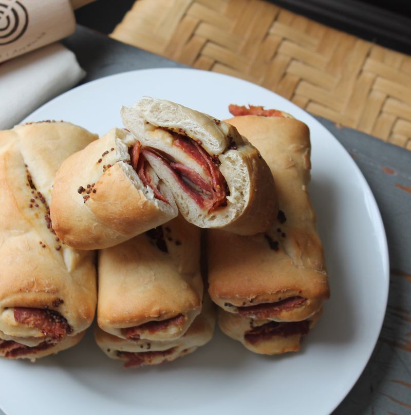 West Virginia pepperoni rolls