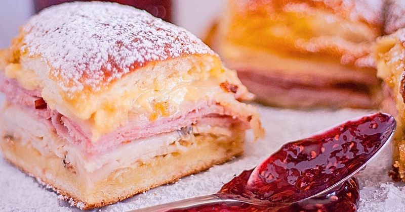 Breakfast Monte Cristo Sliders