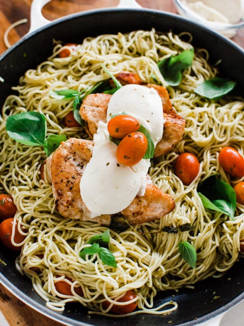 Chicken Pesto Caprese Pasta