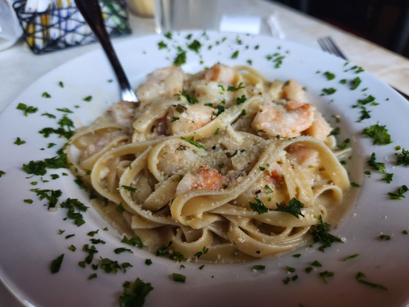 Arkansas: Vesuvio Bistro - Fettuccine Alfredo