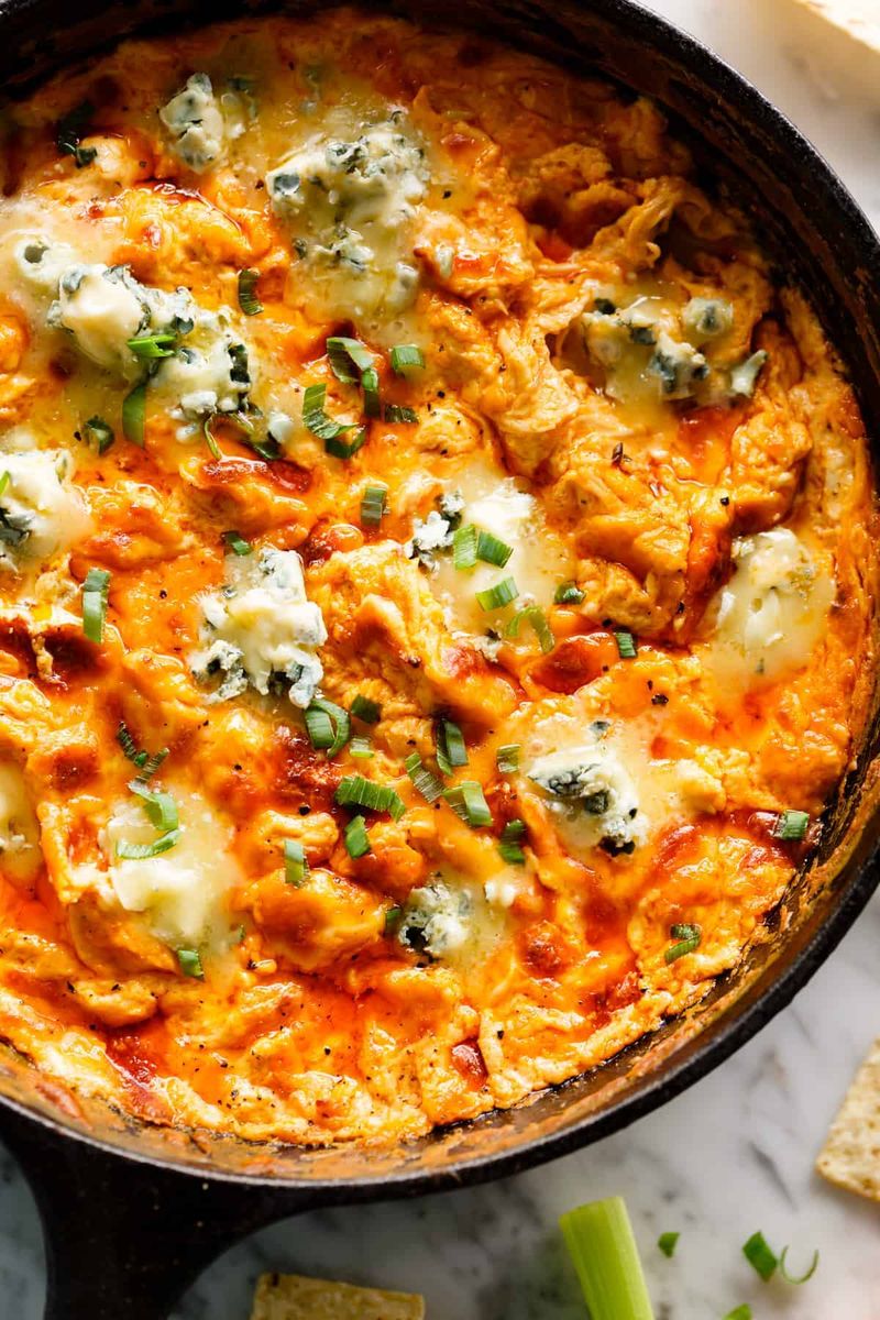 Buffalo Chicken Dip with Bread