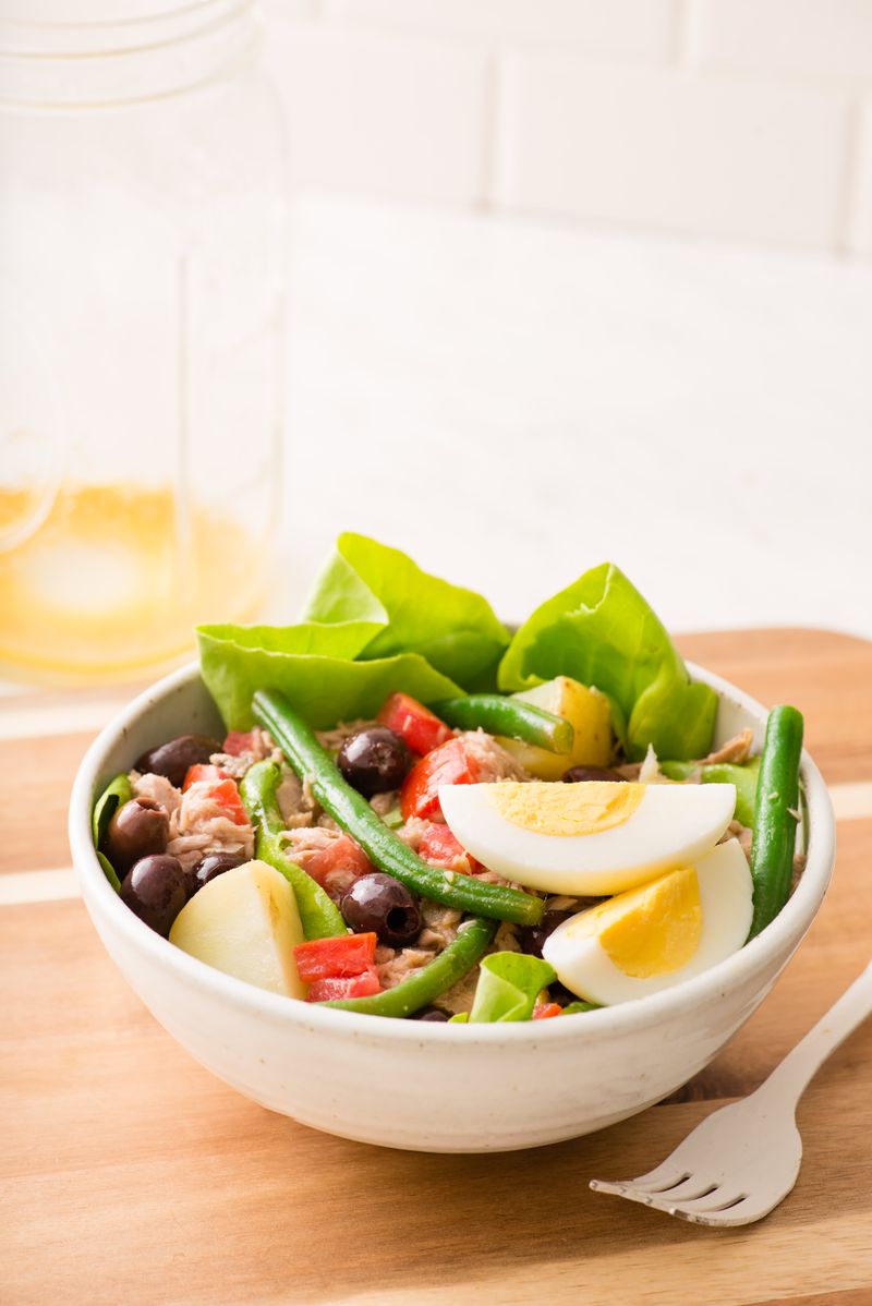 Tuna Niçoise-Style Grain Bowl