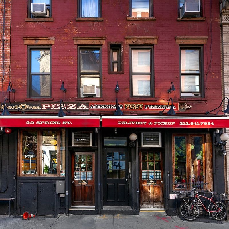 Lombardi's Pizza, New York City