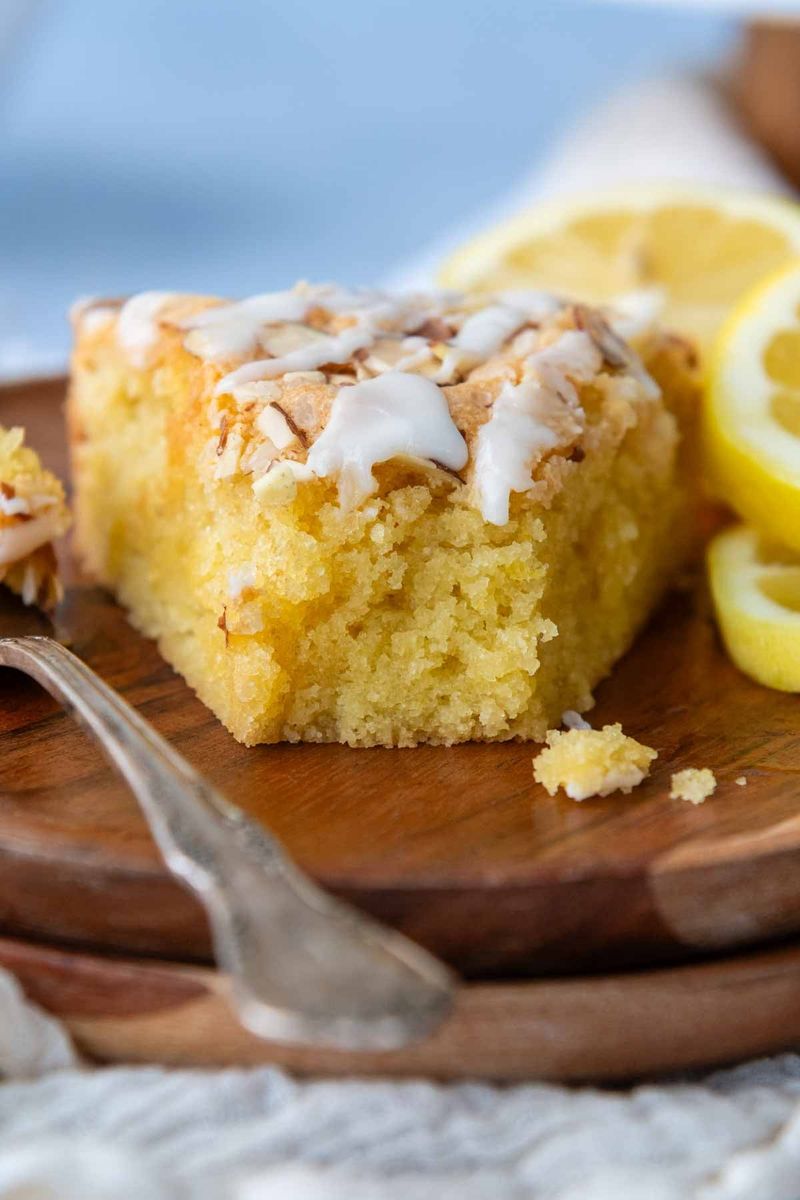 Almond Flour Lemon Cake