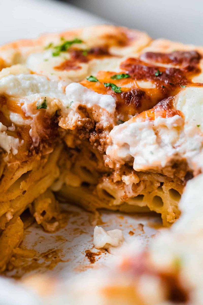 Balkan-style macaroni casserole (pastitsio-adjacent)