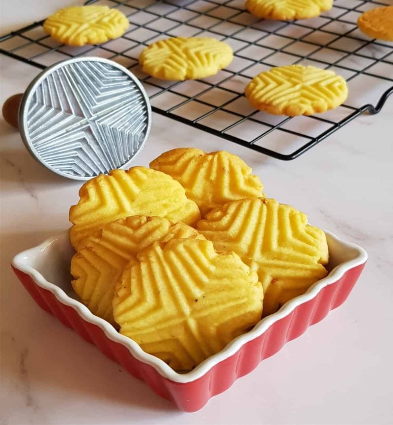 Orange cardamom cookies