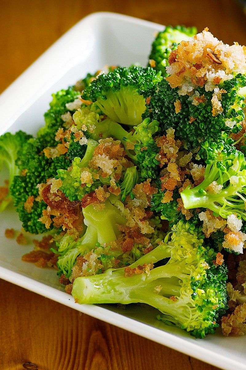 Broccoli With Toasted Breadcrumbs