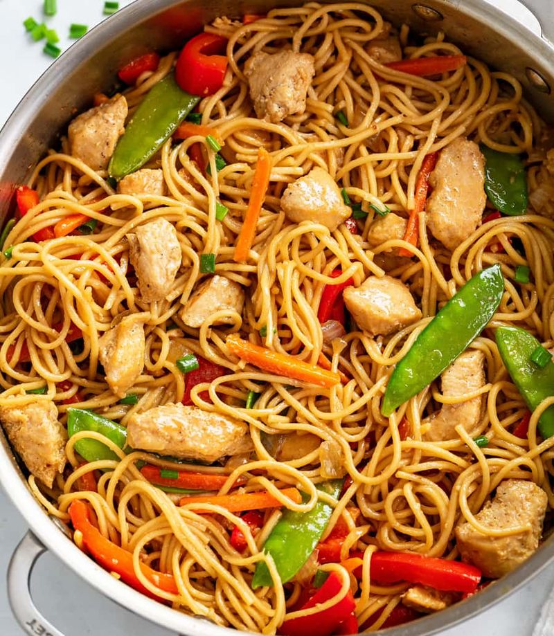 One-Pot Chicken Lo Mein