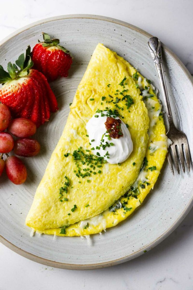 Omelet (Cheese, Herbs, or Veggie)