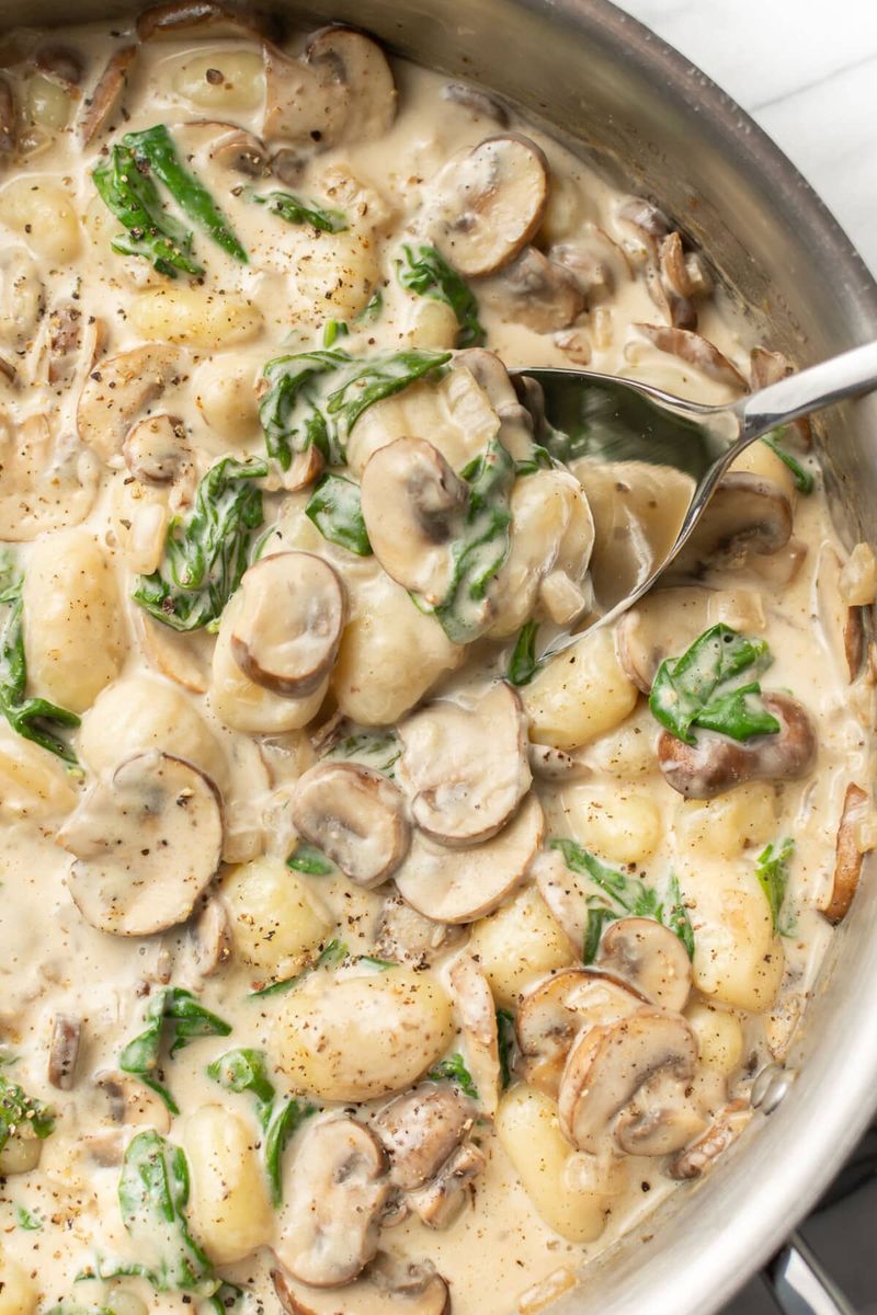 Creamy Mushroom and Spinach Gnocchi