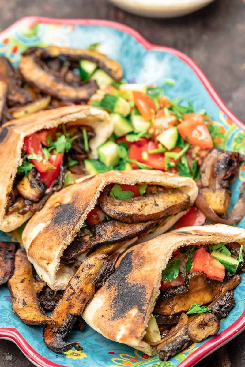 Make a mushroom shawarma filling