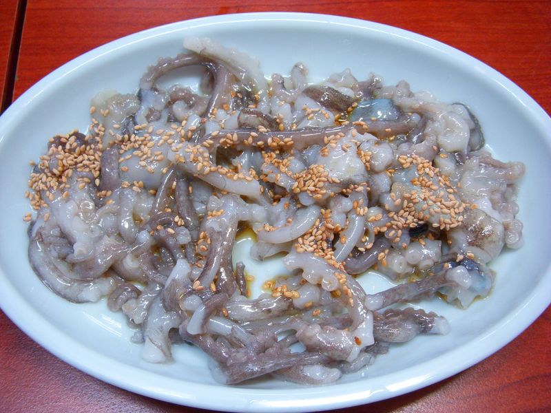 Sannakji (Live Octopus Tentacles)
