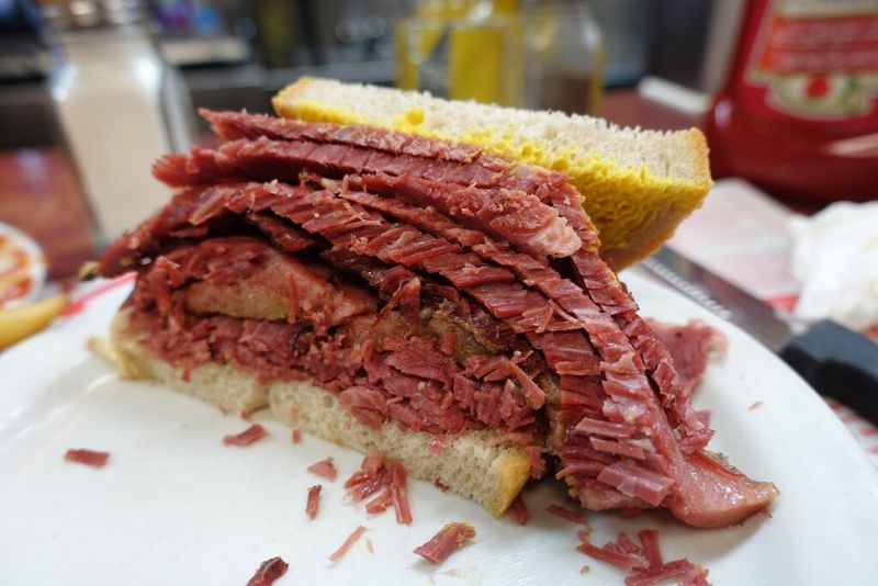 Alaska — Mo's Deli (Anchorage)
