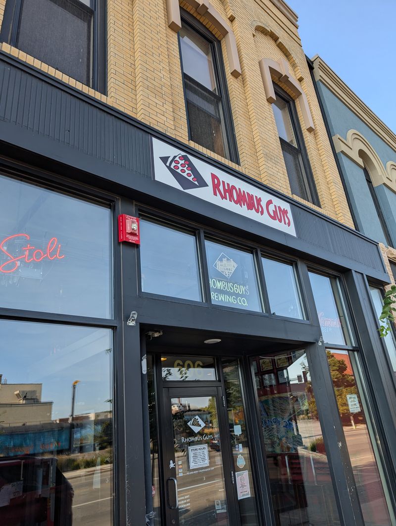 North Dakota: Rhombus Guys, Fargo