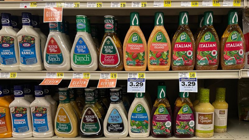 Salad dressing (everyday bottles)