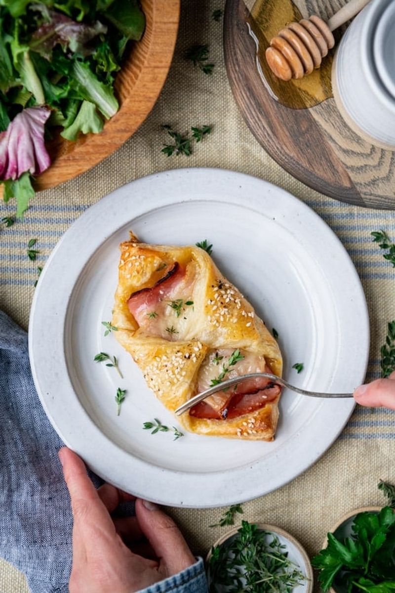 Puff Pastry Ham and Egg Pockets