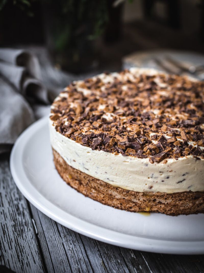 Macaroon Ice Cream Torte