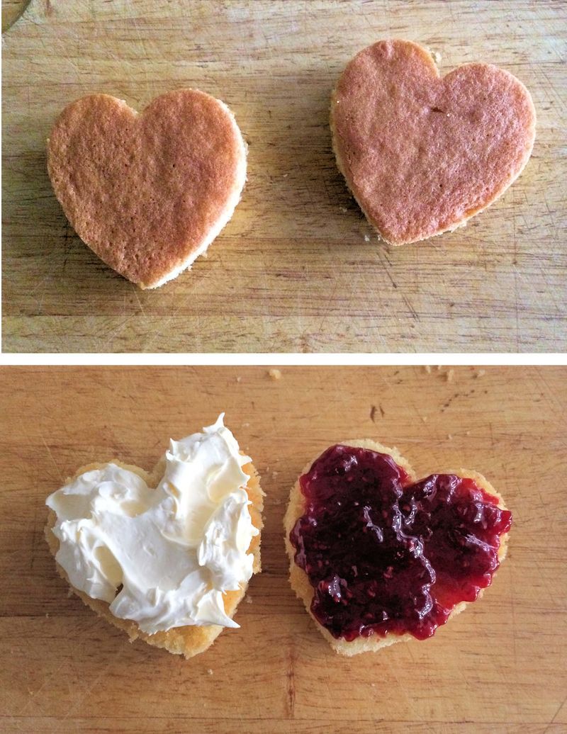 Heart-shaped mini cakes