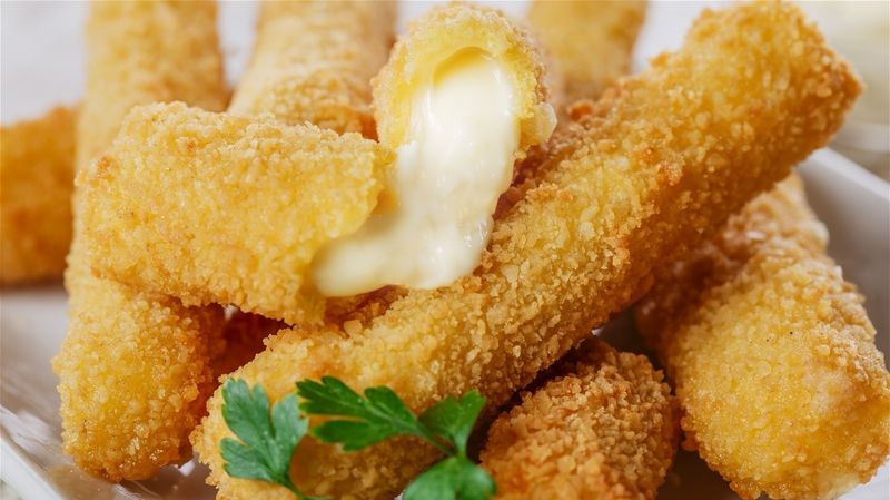 Petite Cuisine Mozzarella Sticks
