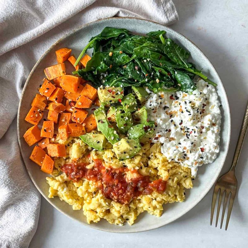 Egg and Veggie Breakfast-for-Lunch Bowl