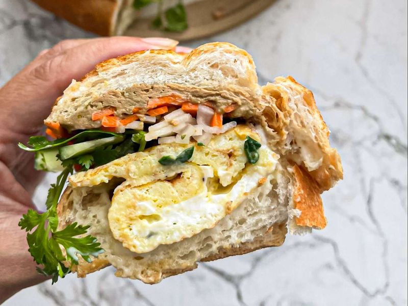 Egg And Maggi-Style Seasoning Roll