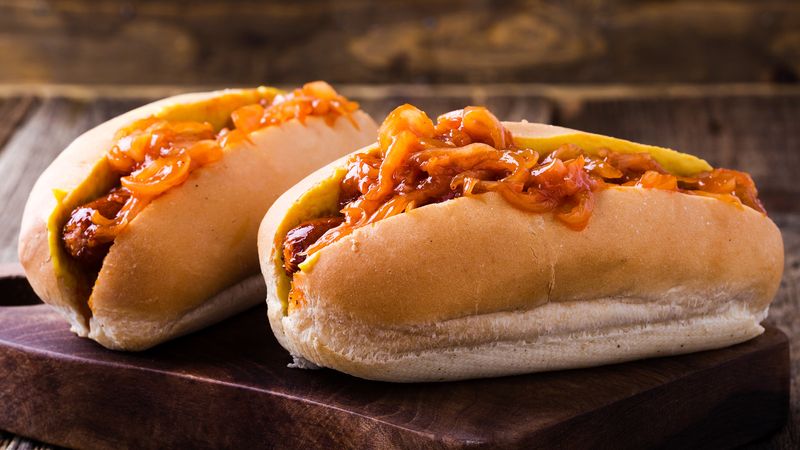 The NYC onion-sauce dog