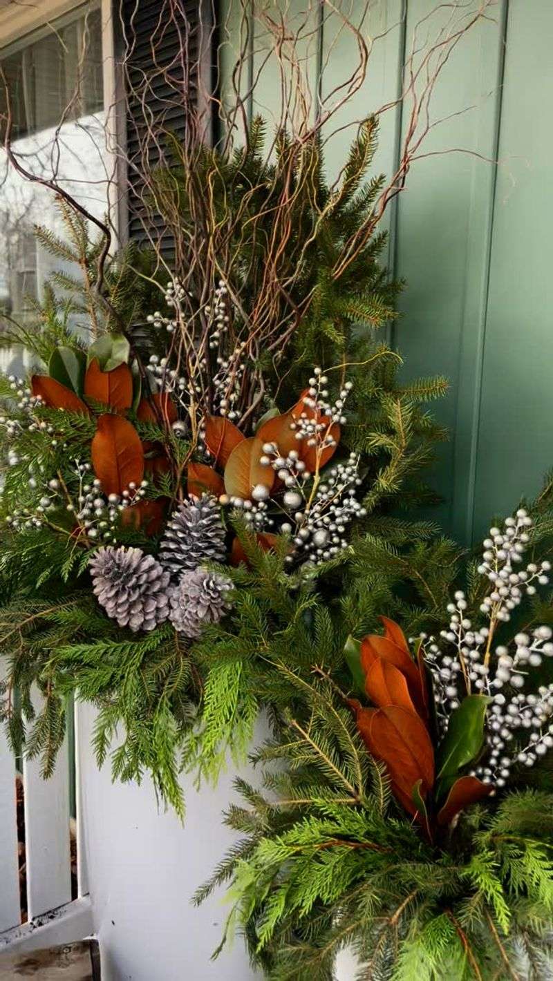 Pinecone and Natural Texture Mix