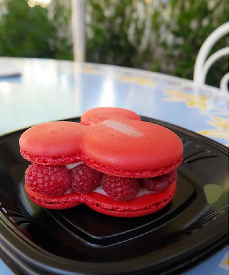 Mickey Macaron (seasonal or limited)