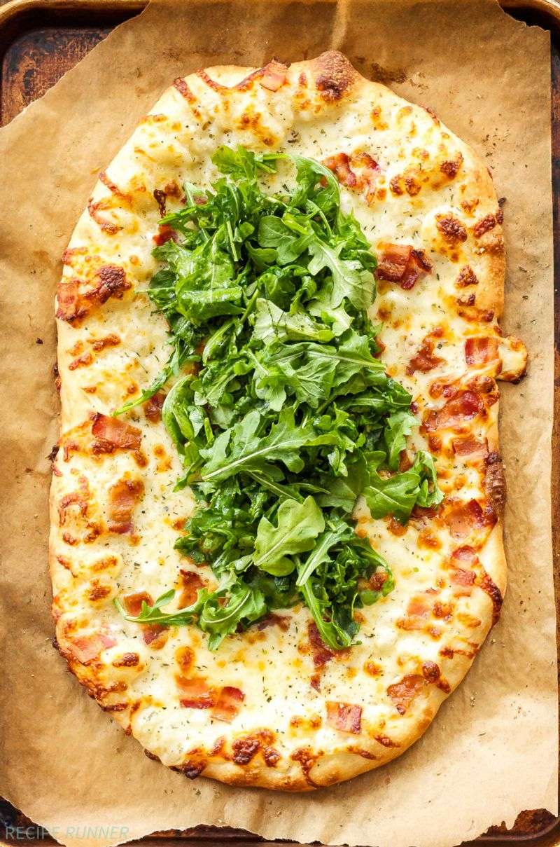 White Pizza Flatbread (Garlic Parmesan)