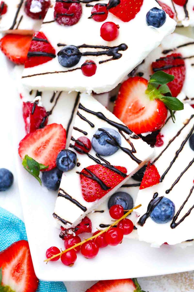 Frozen Yogurt Bark