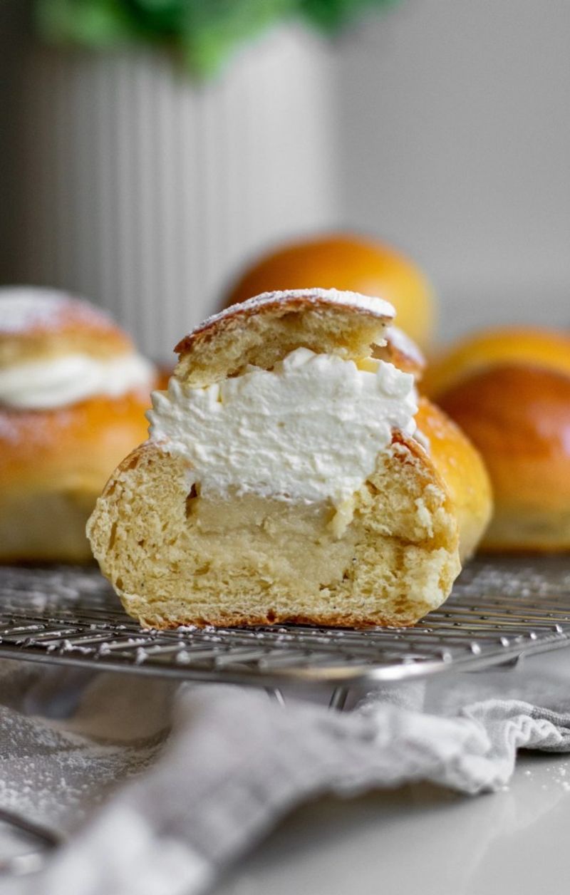 Semlor (Swedish Lenten Buns)