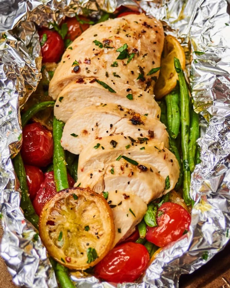 Lemon-garlic chicken + green beans