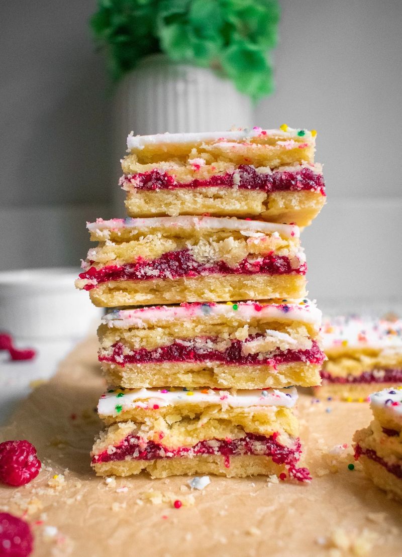 Hindbærsnitter (Danish Raspberry Squares)