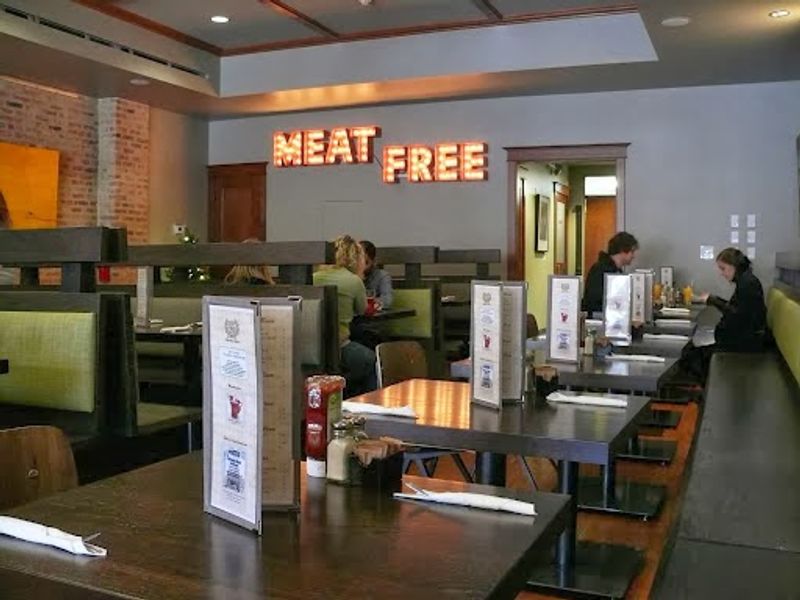 Illinois: The Chicago Diner