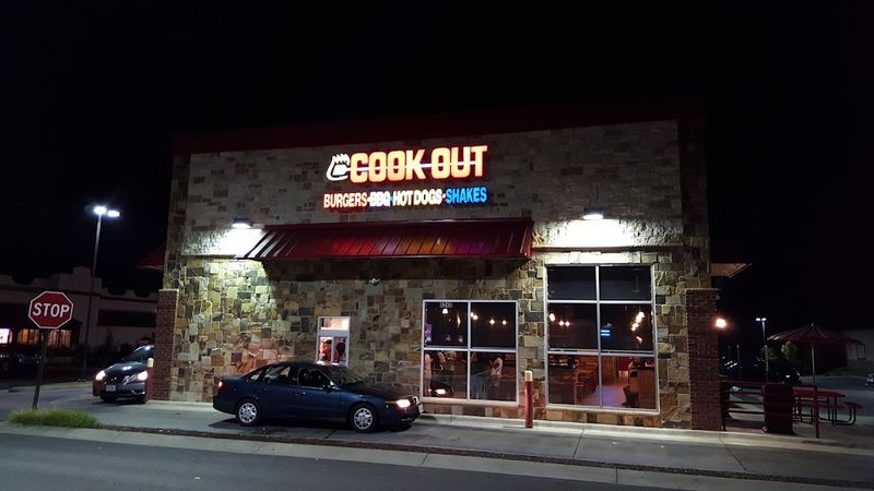 Cook Out (W. Broad Or Laburnum Locations)