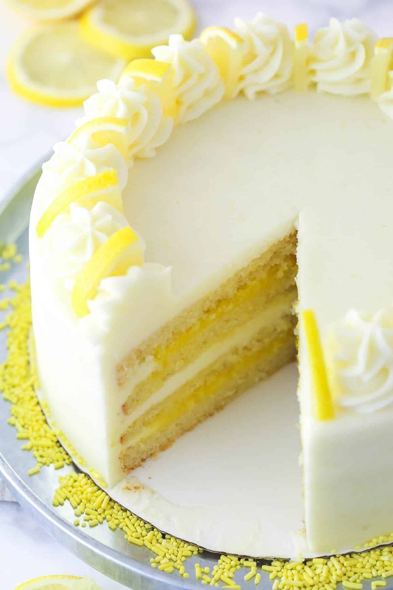 Lemon Layer Cake With Lemon Curd