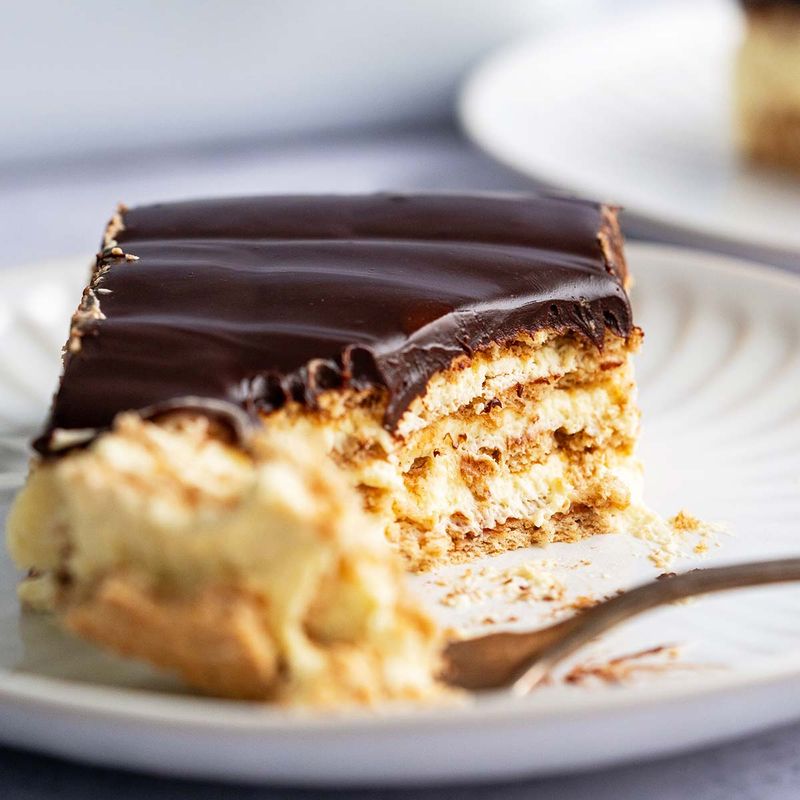 Chocolate Eclair Dessert