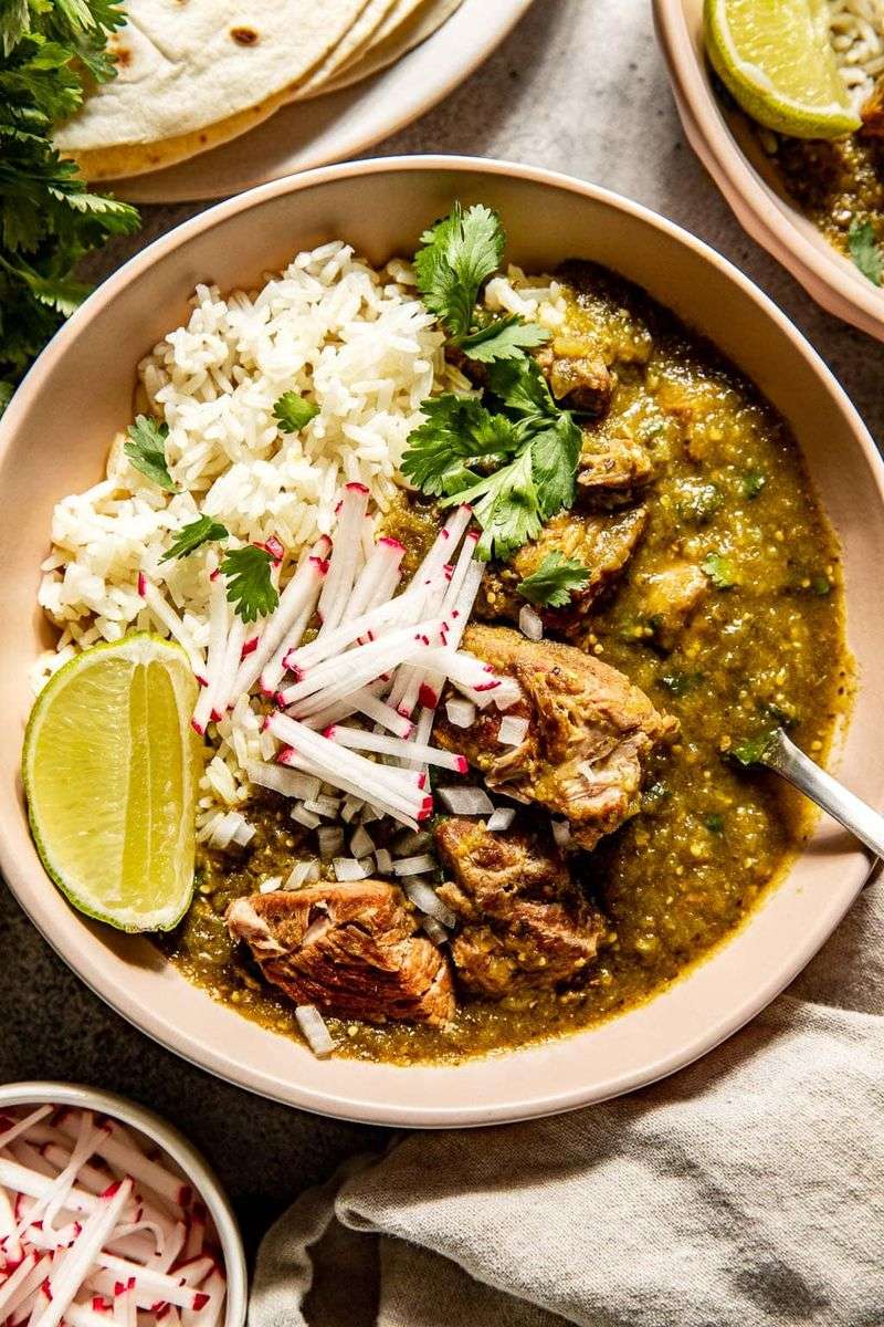 Chile Verde With White Onions