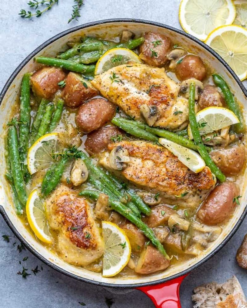 One-Pot Garlic Lemon Chicken With Potatoes and Green Beans