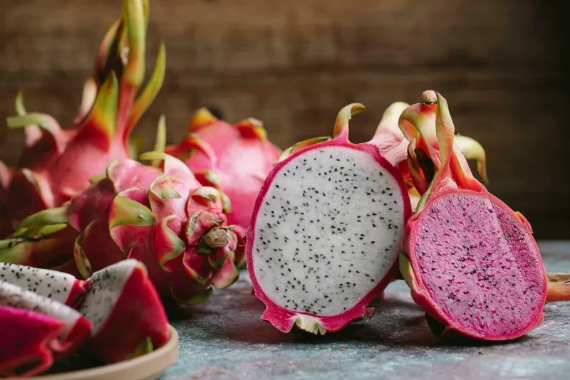 Dragon fruit (pitaya)