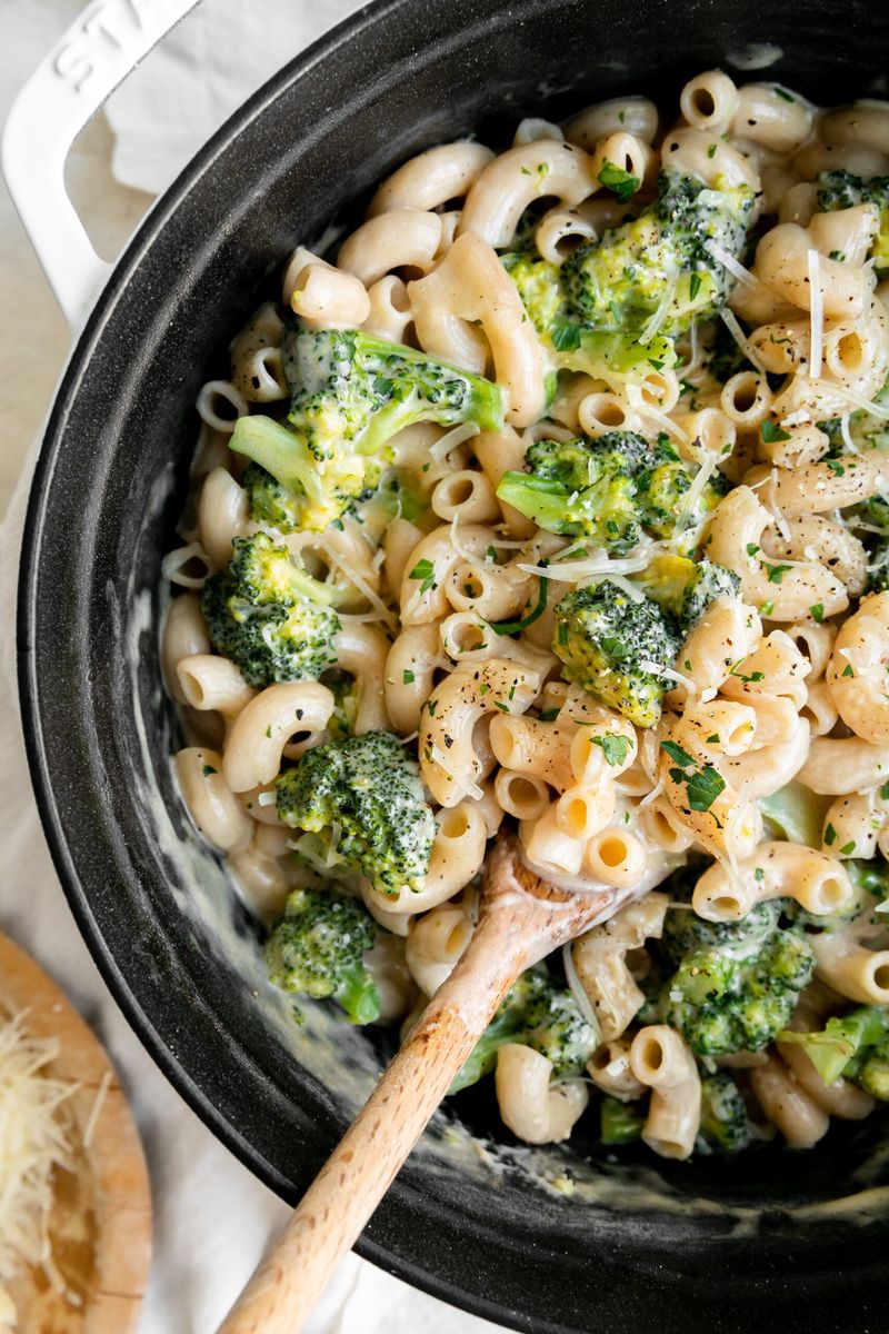 Skillet Mac And Cheese With Broccoli
