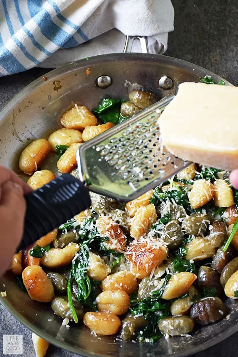 Garlic Butter Gnocchi With Spinach