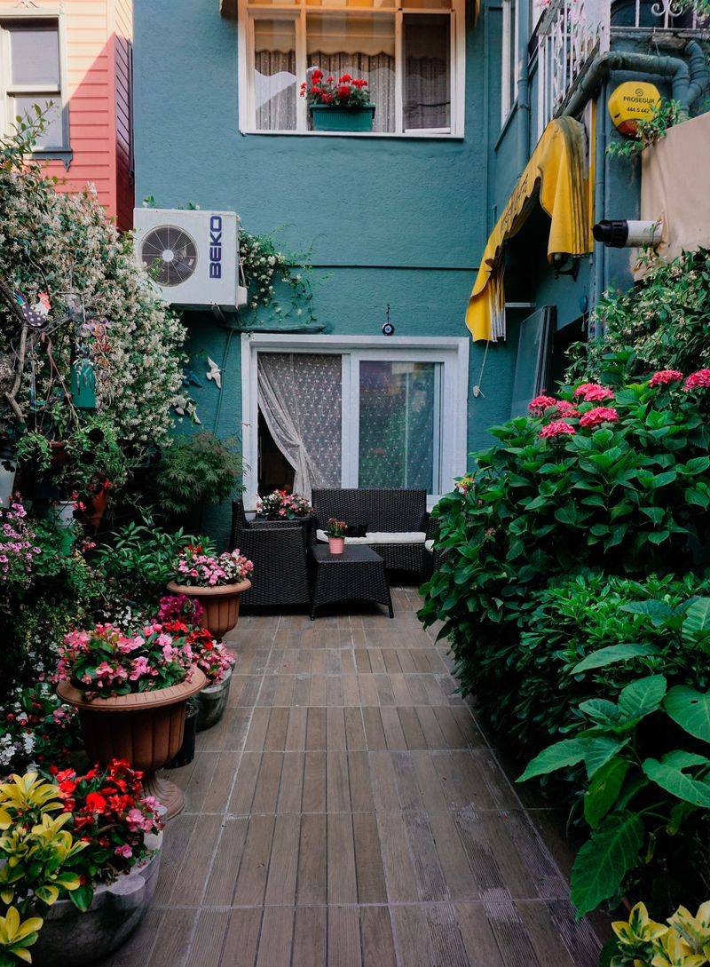 Why Small Yards Are Embracing This Trend