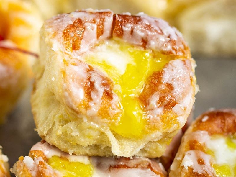 Lemon Pie Filled Hawaiian Rolls