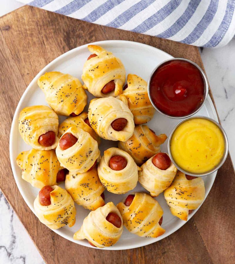 Pigs in a Blanket (Mini Dogs)